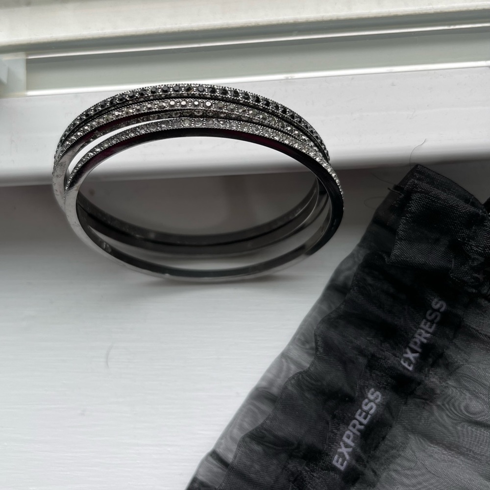 Express gunmetal silver rhinestone bangle set - Picture 4 of 4